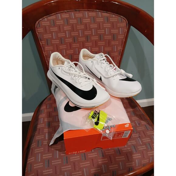 New Men's 9.5 Nike TJ Triple Jump Elite 2 Track Shoes White Black Spikes - Picture 3 of 10